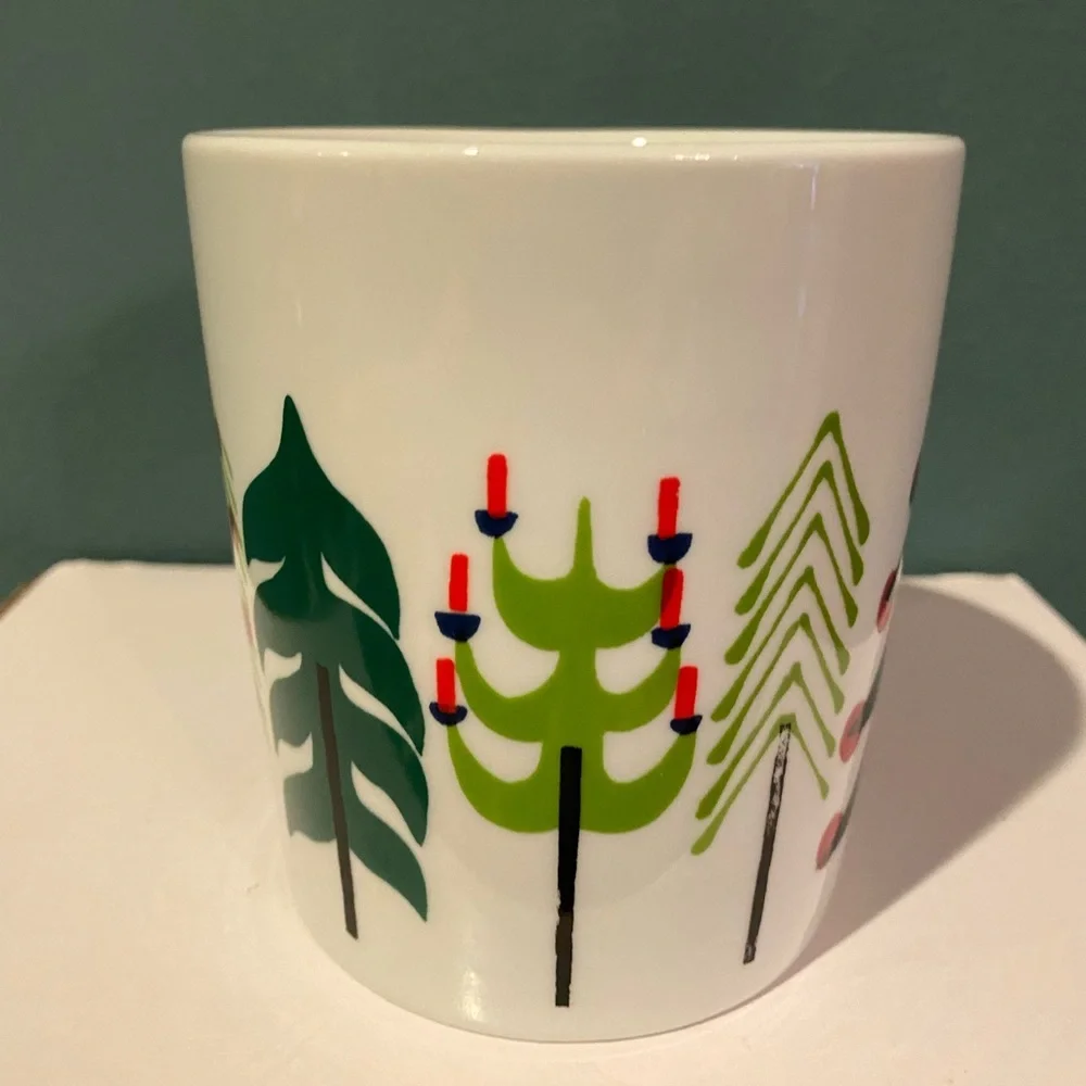 Crate&Barrel Jenny Bowers Christmas Tree Mug